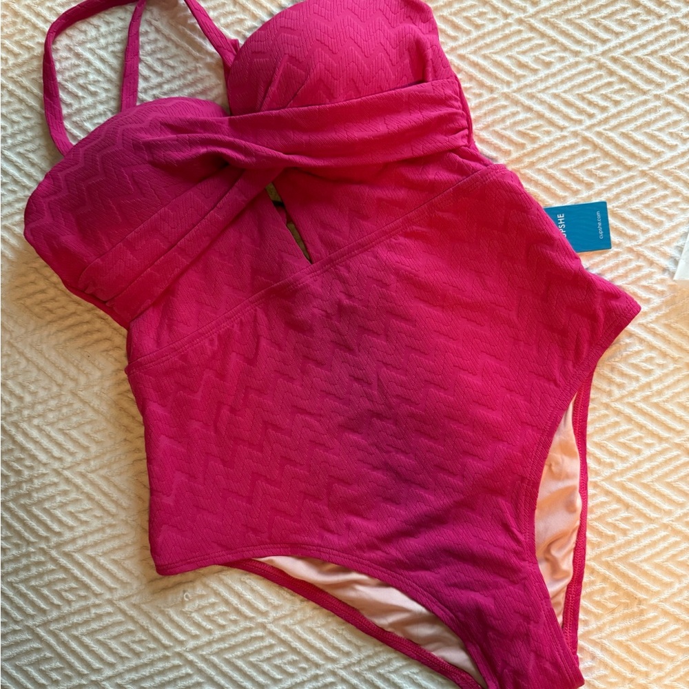 Cupshe Pink One Piece Swimsuit with Sweetheart Neckline